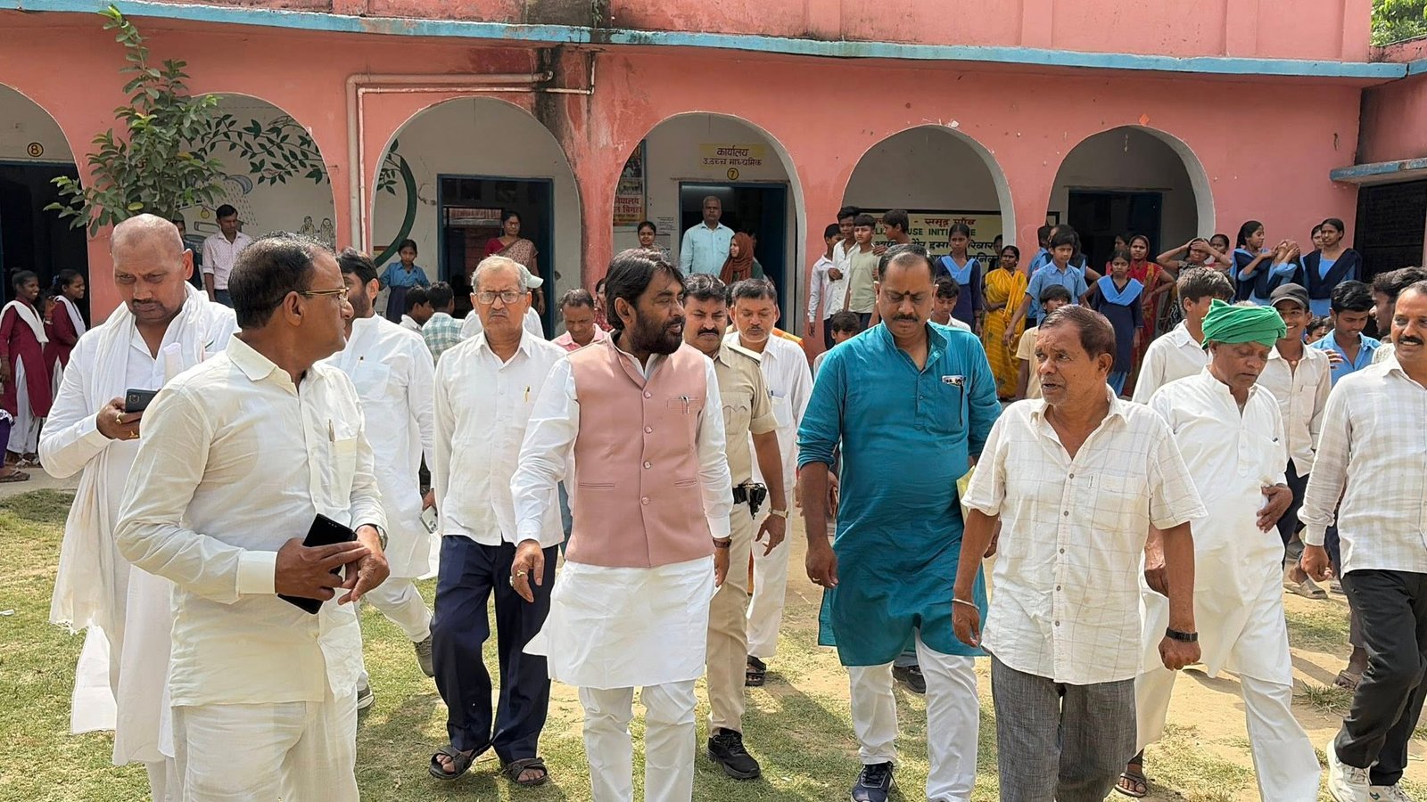 उत्क्रमित उच्च माध्यमिक विद्यालय, जगमालबिघा