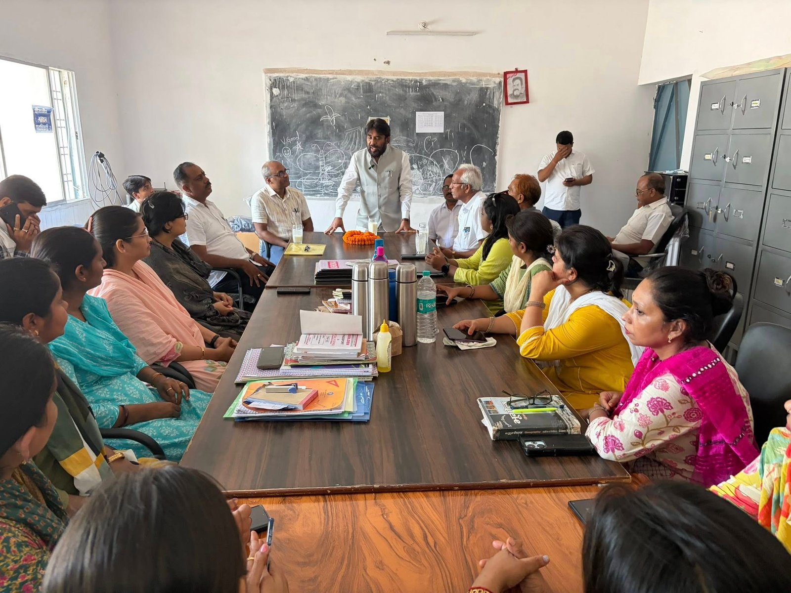 उत्क्रमित उच्च माध्यमिक विद्यालय, कुर्थौल