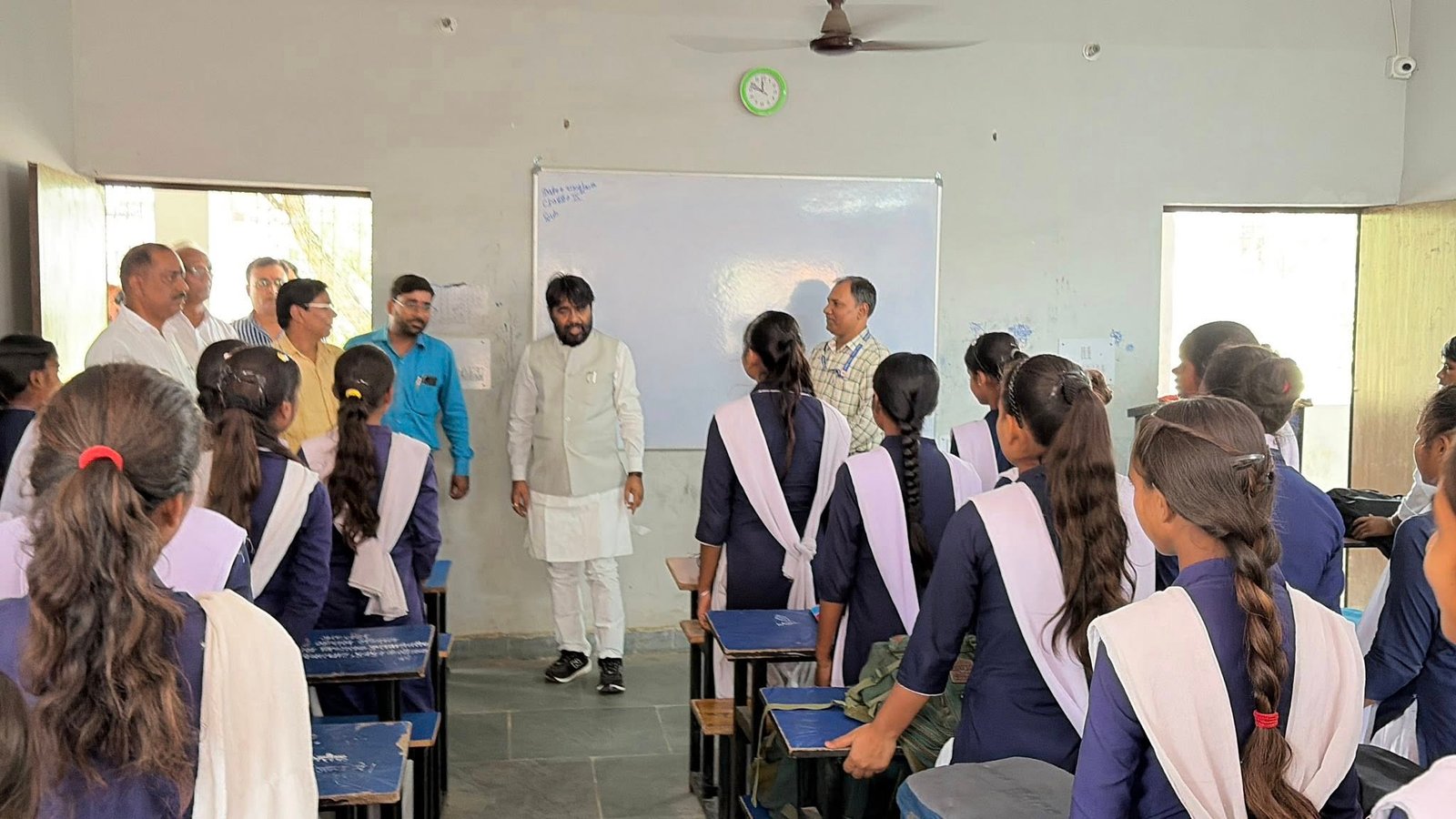 उत्क्रमित उच्च माध्यमिक विद्यालय, पैमार घाट