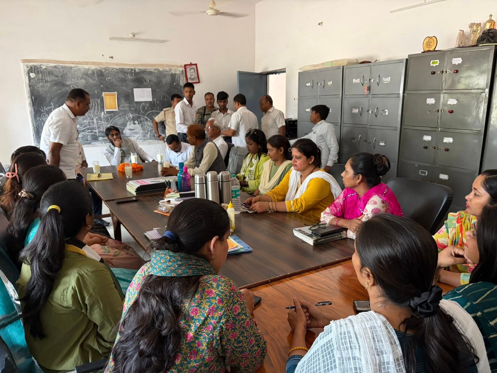 उत्क्रमित उच्च माध्यमिक विद्यालय, कुर्थौल