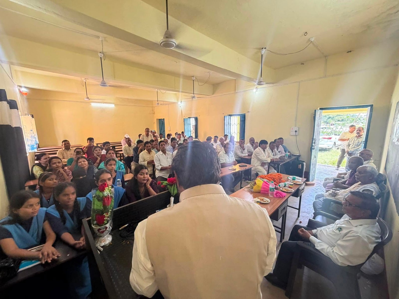 पीएम श्री इंटर विद्यालय नरहट (ज़िला: नवादा)